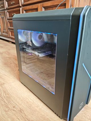 PC Sobremesa con apenas uso