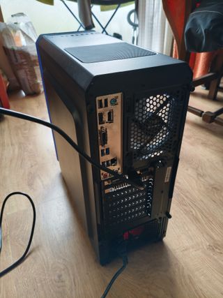 PC Sobremesa con apenas uso