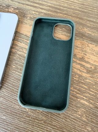 iPhone 15 128GB IMPECABLE + Caja original + Funda