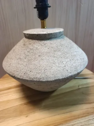 Lámpara sobremesa Zara Home piedra