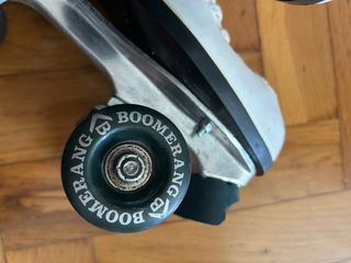 Pattini a rotelle bianchi