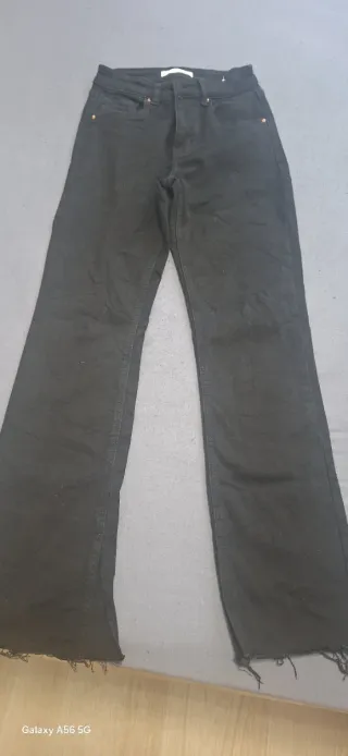 Pantalón ancho MNG negro con apertura