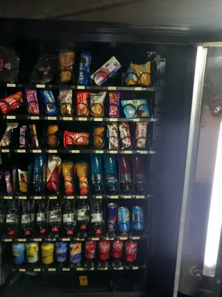 Máquina expendedora antivandálica