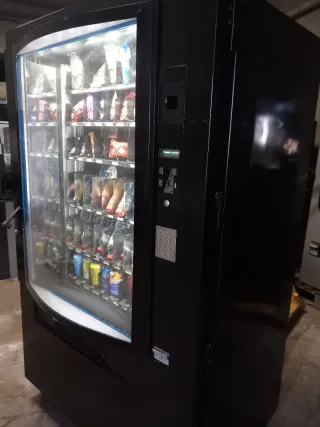 Máquina expendedora antivandálica