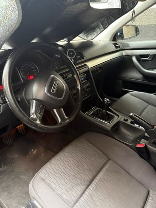 Audi A4 2005 con Motor a reparar
