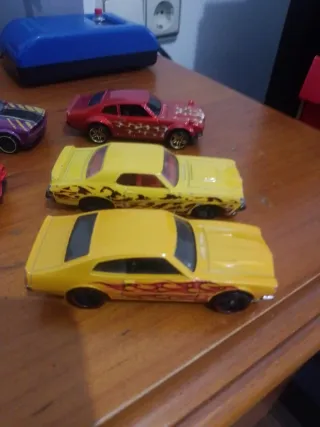Lote Hot Wheels Coches Colección. Escucho ofertas.