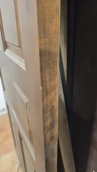 Puerta madera maciza