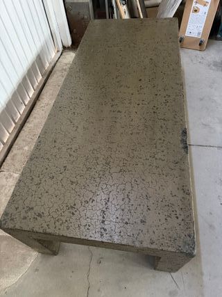 Mesa de centro antigua maciza restaurada