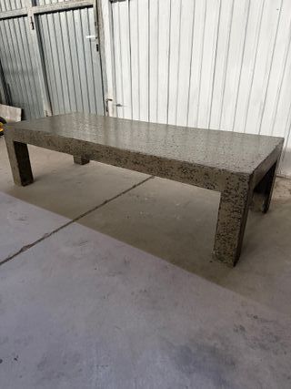 Mesa de centro antigua maciza restaurada