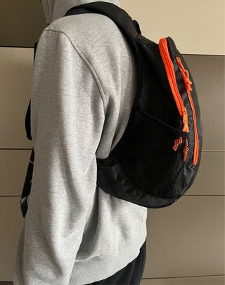 Zaino 10L nero e arancione