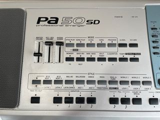 Korg Pa50 SD Teclado Profesional