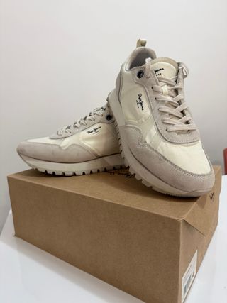 Zapatillas Pepe Jeans Beige y Blancas