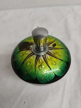 Caja vintage decorada