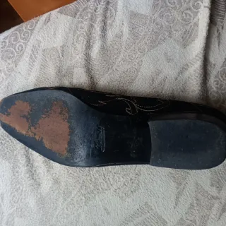 Zapatos de fiesta negros bordados