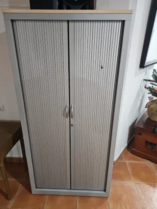 Armario archivador metálico gris