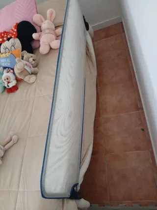 Barrera protectora para cama infantil