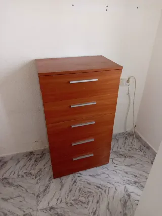 Cómoda 5 cajones madera