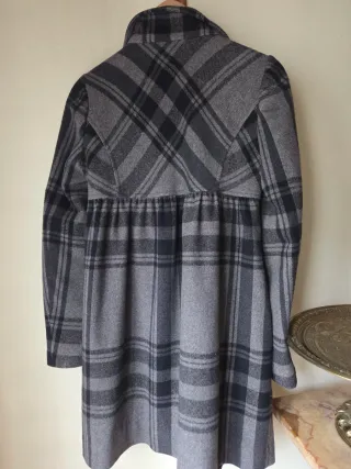 Abrigo Zara Cuadros Gris