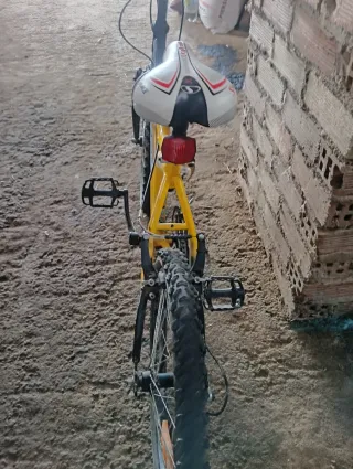 Bicicleta JOKER Negra y Amarilla