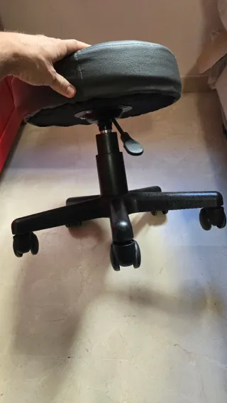 Taburete giratorio negro/gris