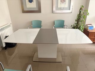 Mesa Comedor BoConcept Cristal y Metal
