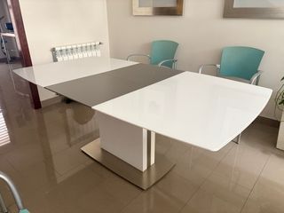 Mesa Comedor BoConcept Cristal y Metal