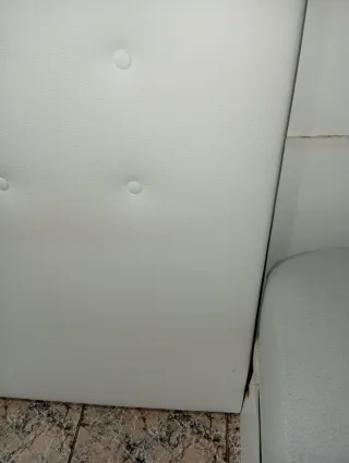 Cabezal tapizado blanco