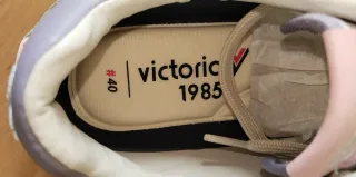 Talla 38. Zapatillas Victoria retro.