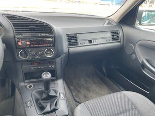 BMW 318I 1991