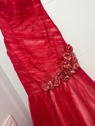 Vestido rojo largo invitada fiesta