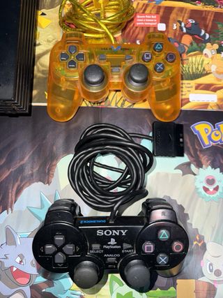 PlayStation 2 Fat + 2 joystick + F1 2002