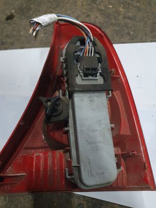 Piloto trasero Clio II