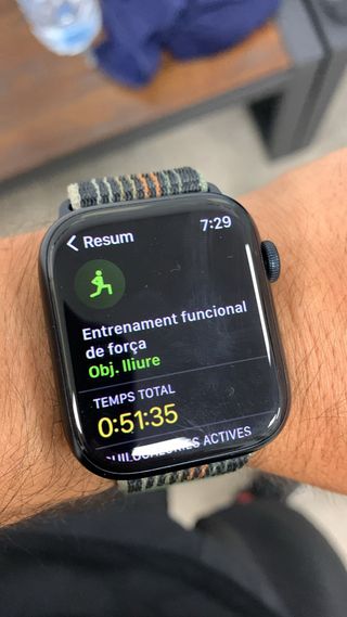Apple watch 8