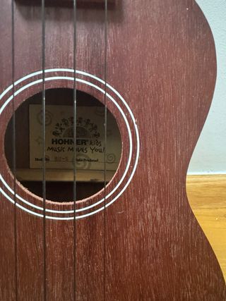 Ukelele Soprano Marrón