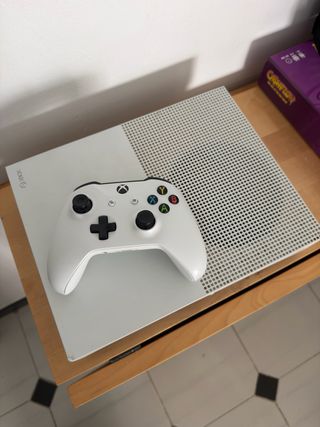 Xbox One S NEGOCIABLE