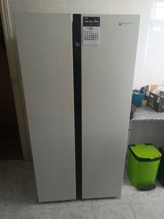 Nevera combi blanca