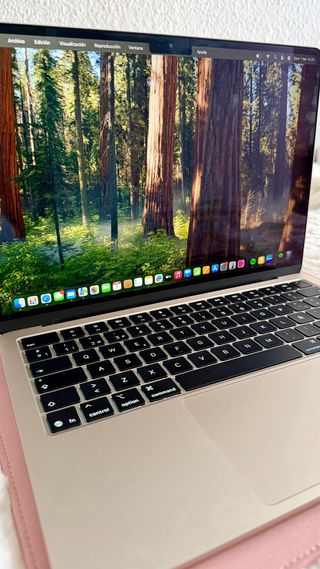 MacBook Air 13” M4 16GB RAM 256GB SSD