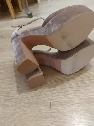 Zapatos Stradivarius Beige/Rosa Tacón