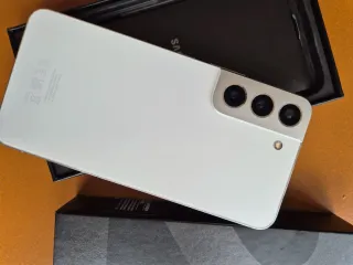 Samsung Galaxy S22 Caja Sellada