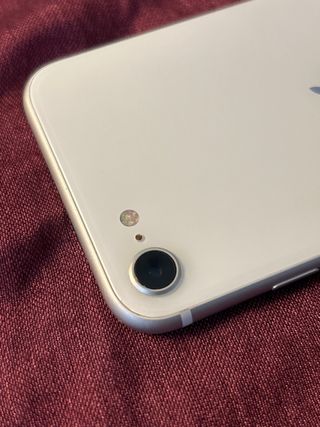 iPhone SE (2da Gen) Blanco