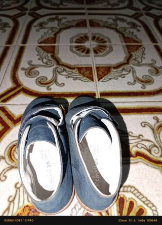 Zapatos niño azul talla 26