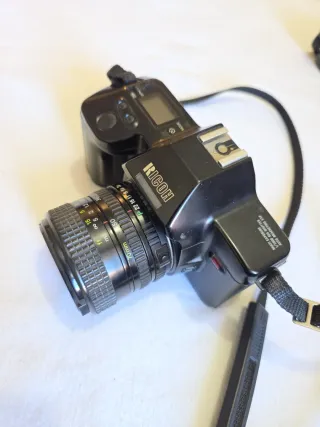 Cámara Ricoh KR-10M Negra