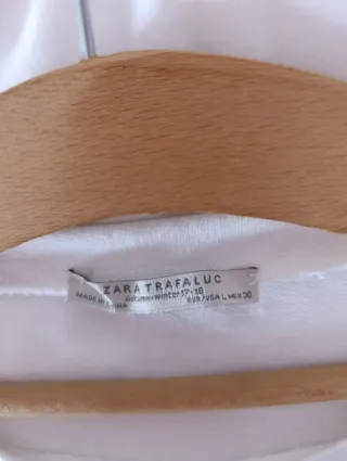 Vestido blanco con flecos