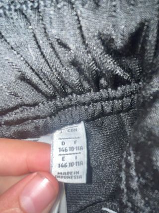 Pantalón Adidas Negro Talla 10-11 Años