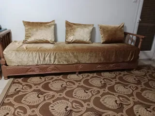 Sofá Marroquí Sdari y Terciopelo + mesa