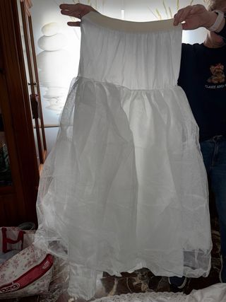 Vestido de Novia Blanco con Cola