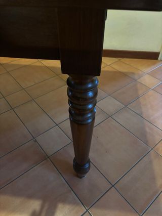 Tavolo da pranzo in legno massello