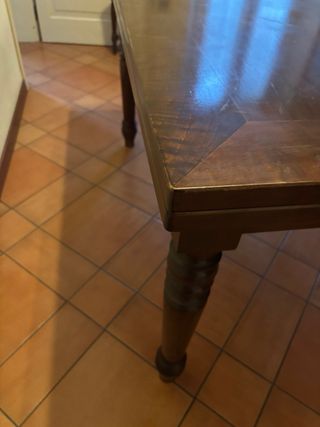 Tavolo da pranzo in legno massello