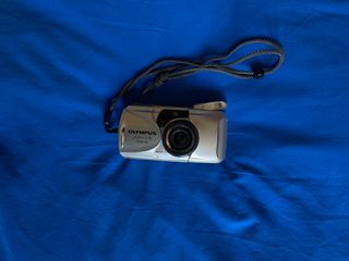 Cámara analógica Olympus Mju II Zoom 80