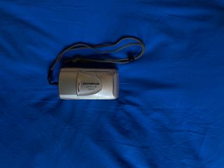 Cámara analógica Olympus Mju II Zoom 80